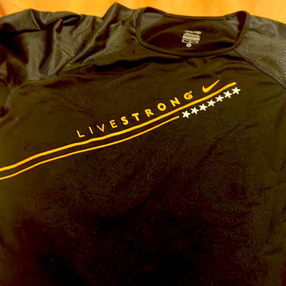 Men’s Nike pro long sleeve shirt